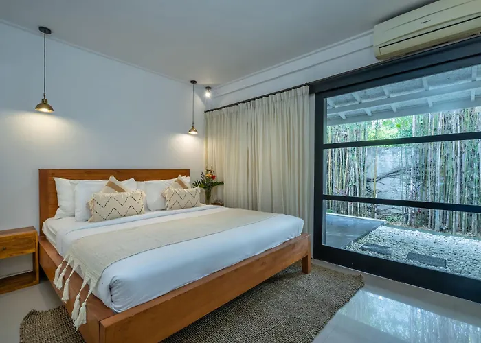 The Aryana Estate * Seminyak (Bali)